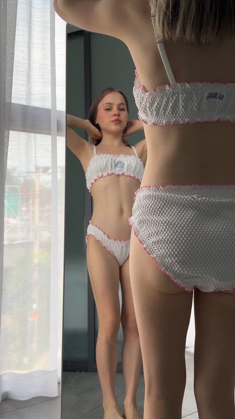 Daddy, my body looks cuter without clothes on