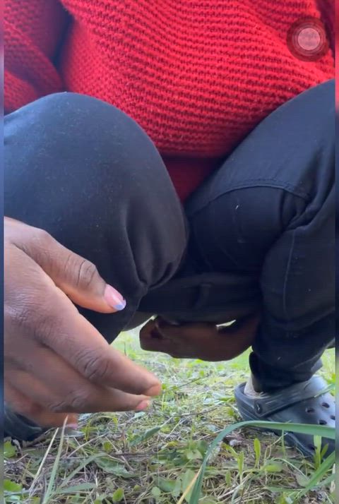 Hope u don’t mind if I fart while peeing😂