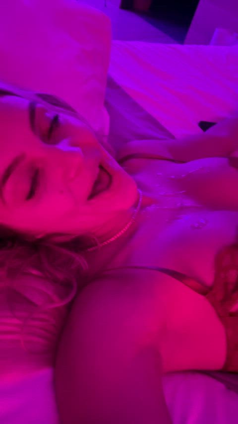 OnlyFans Teen Tits Porn GIF by peachyboox