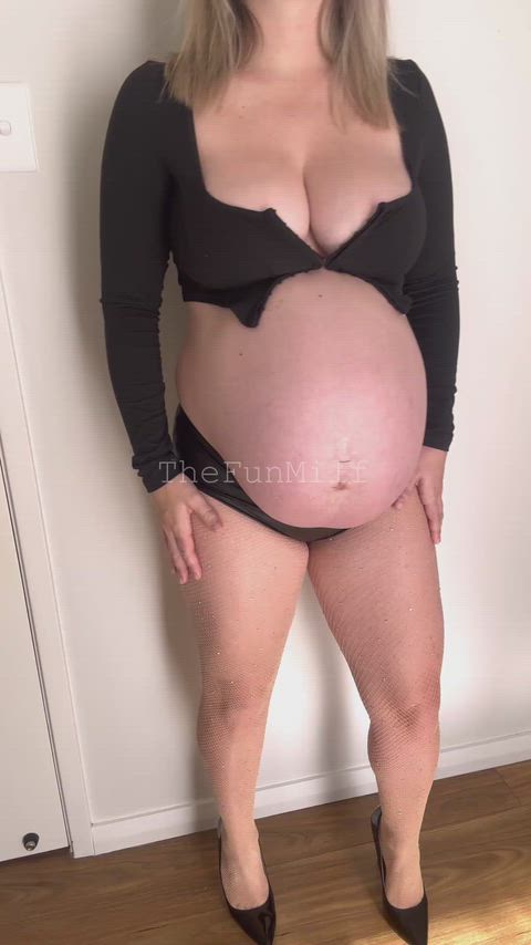 MILF Mom Pregnant Porn GIF by thefunmilf