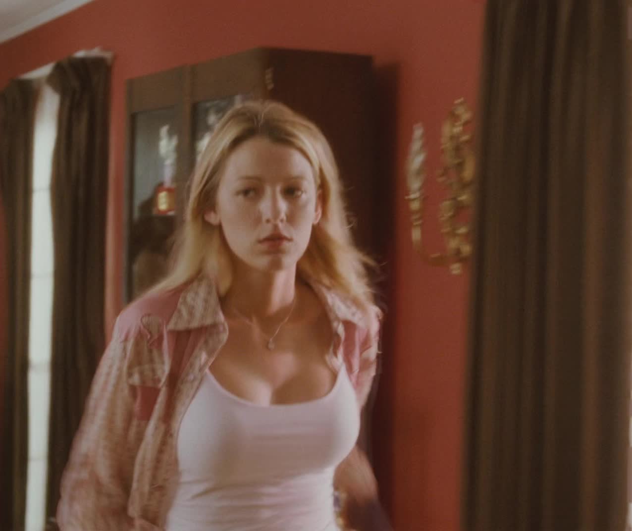 Blake Lively backplot from Elvis And Anabelle