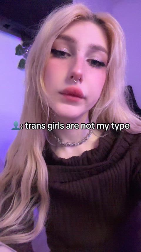 My pussyboy ass needs attention 💦