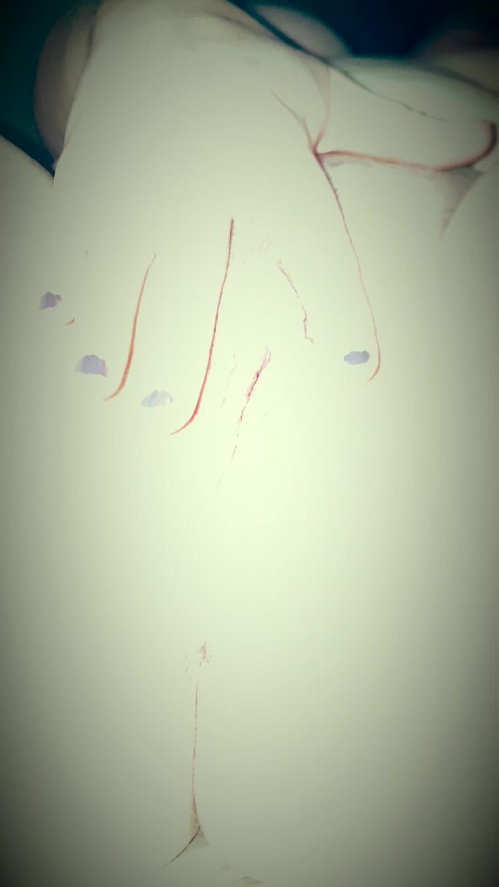 Getting my pussy ready to be fucked hard. Xx