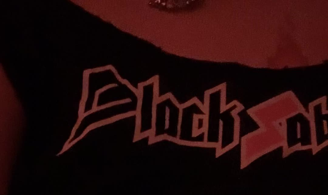Spooky titties!!