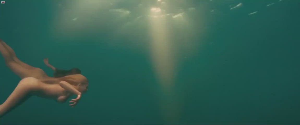 Kelly Brook and Riley Steele - Piranha 3D (2010)