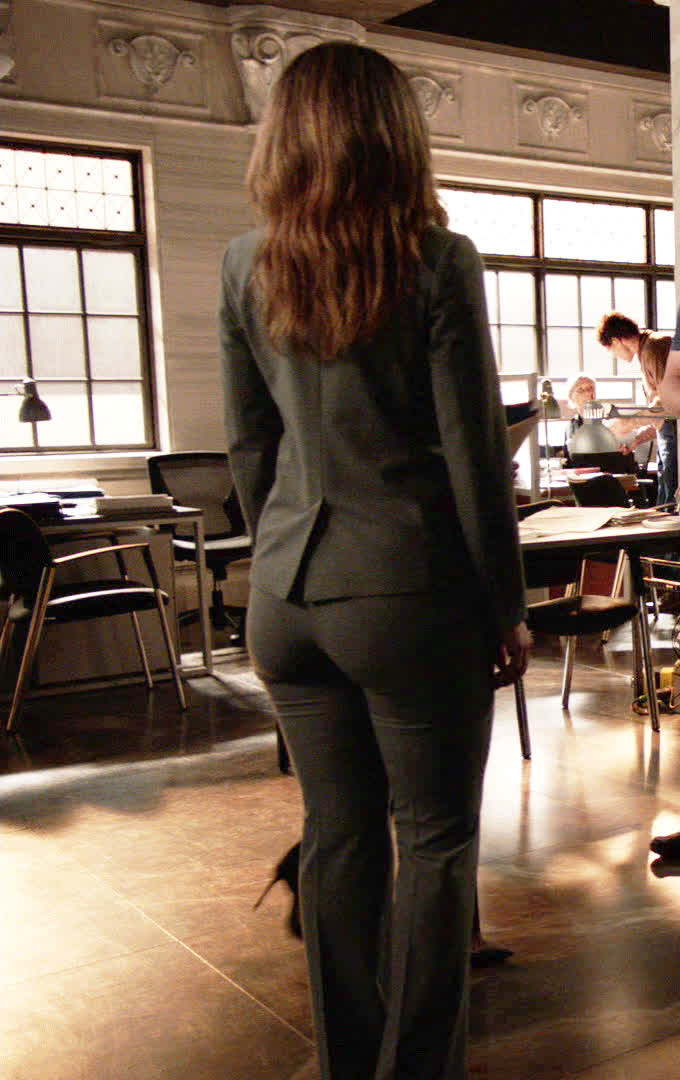 How you'll fuck Juliana Harkavy?