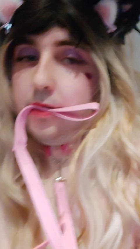 Take this leash and bring me for a walk outside 😜😘