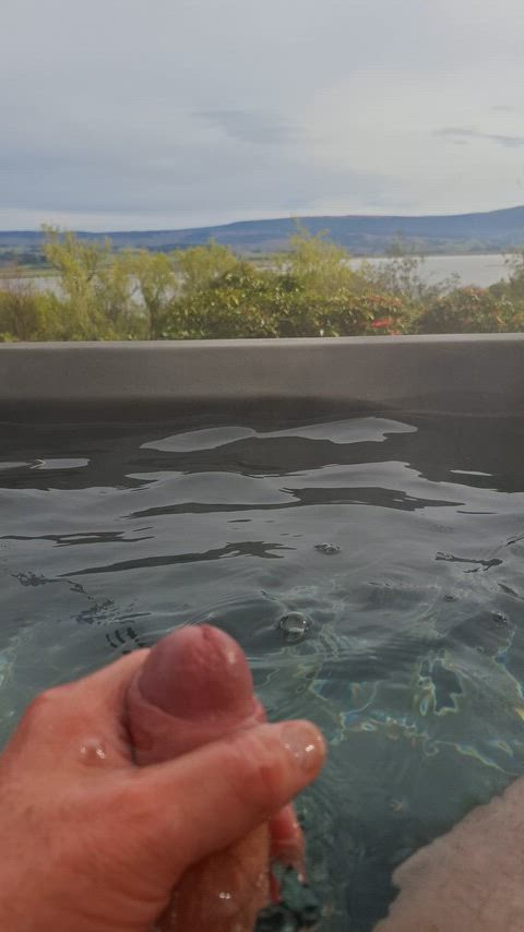 Morning jerk in the tub