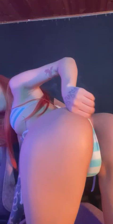 OnlyFans Teen Tits Porn GIF by zoeycutiexo