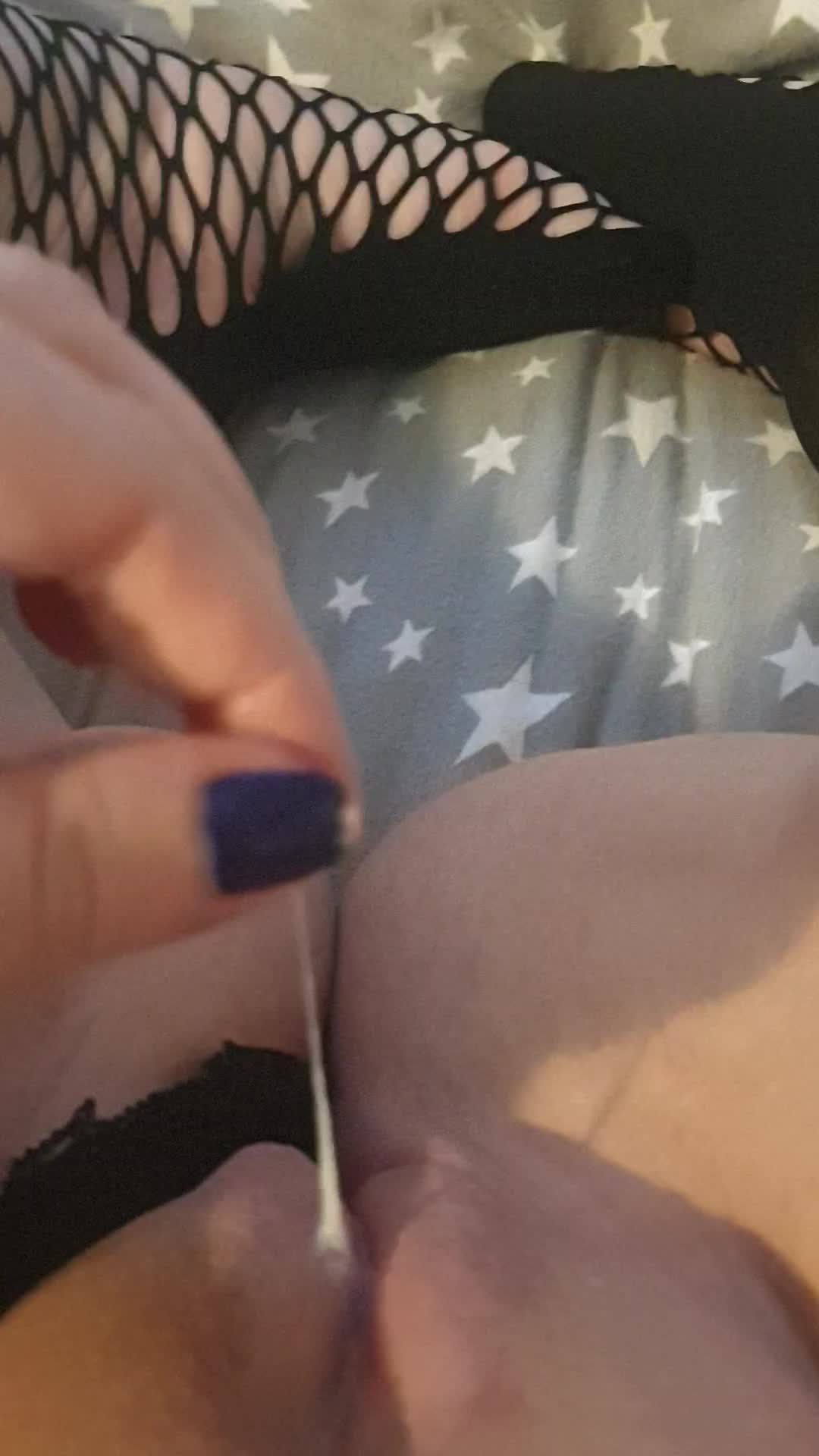 A little sticky 💦
