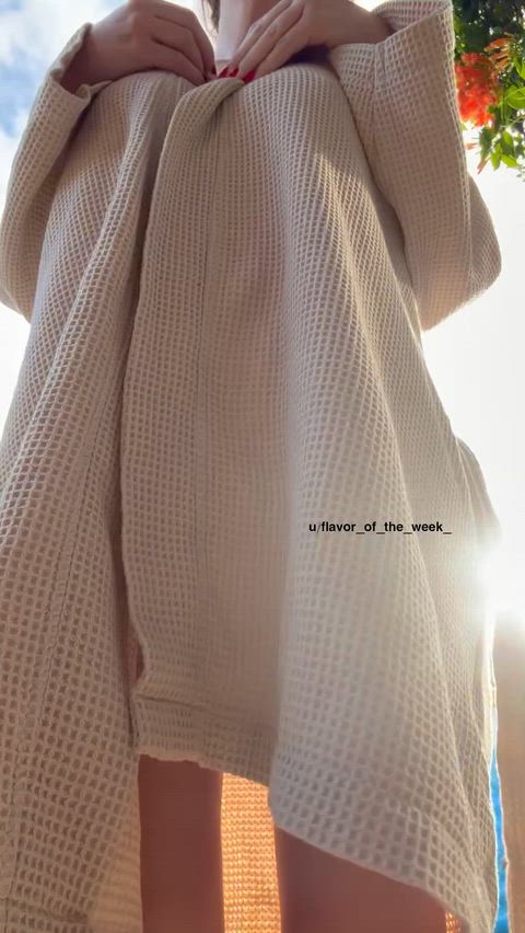I’ve got so many juicy surprises under my robe 🫶🏻