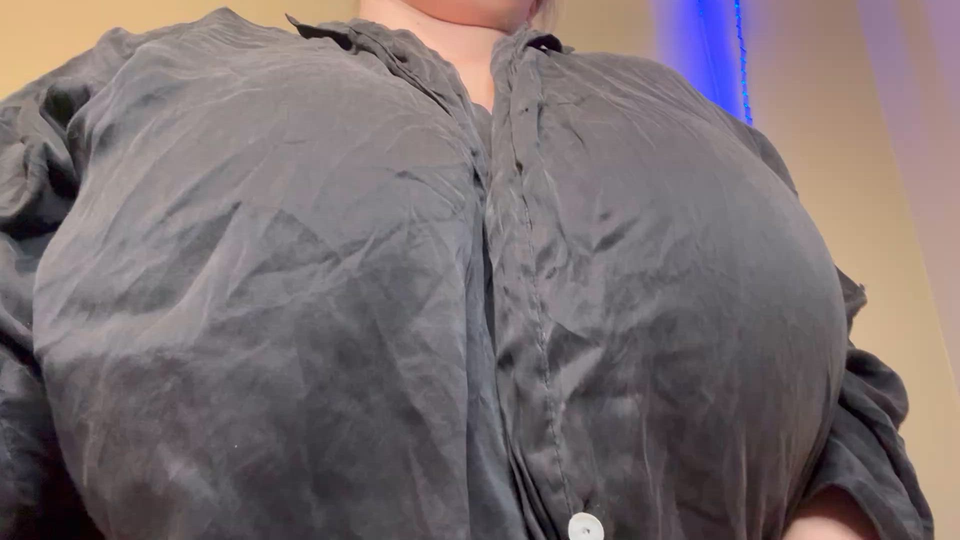 Tit reveal