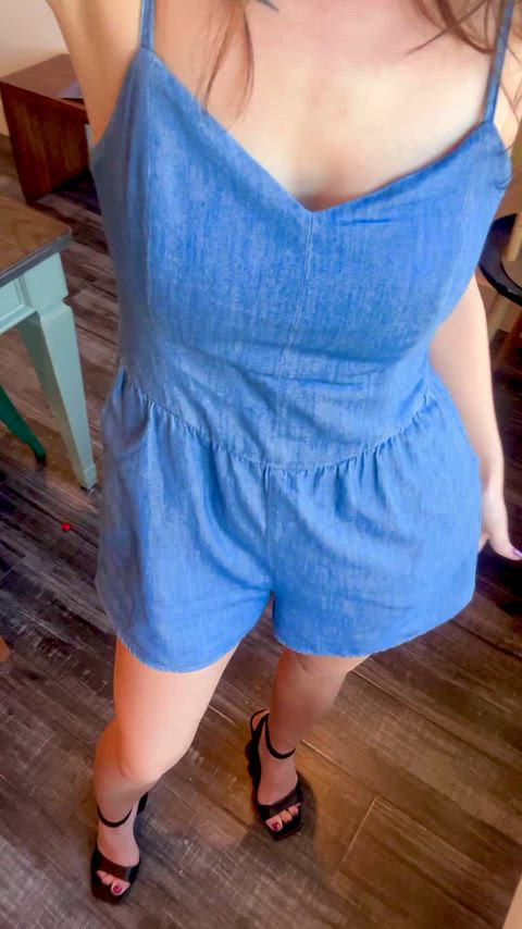 It’s a no panties day 🌷