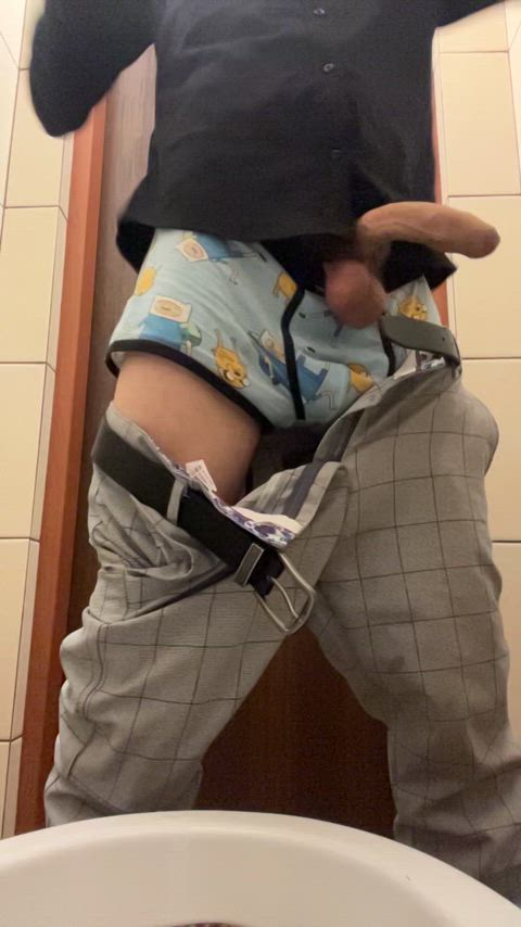 (20)would u join me in the bathroom at the party 🤭