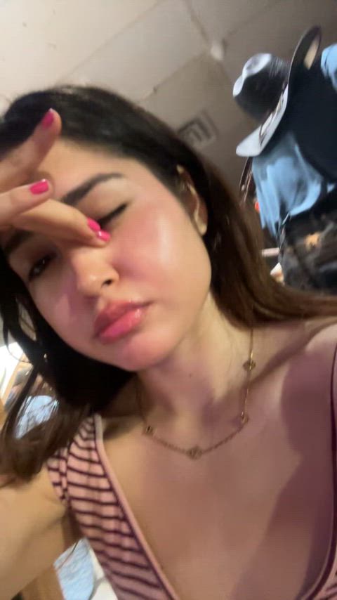 Would u hit on me if you saw me irl?