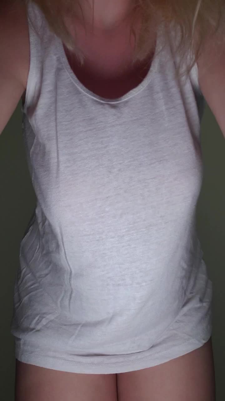 You guys appreciate my hanging hangers pics and gifs more than the other subs do so I thought you might like this!