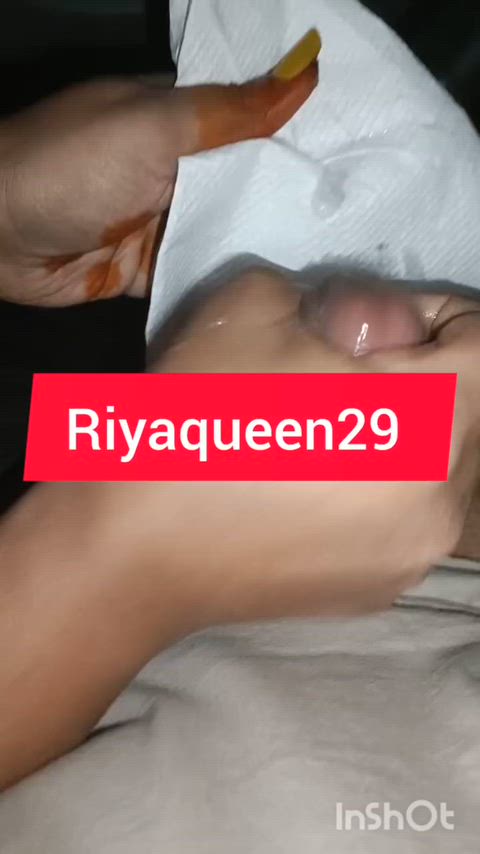 Car blowjob at public.. mall parking💦💦 chennai.. who wanna experience this guys