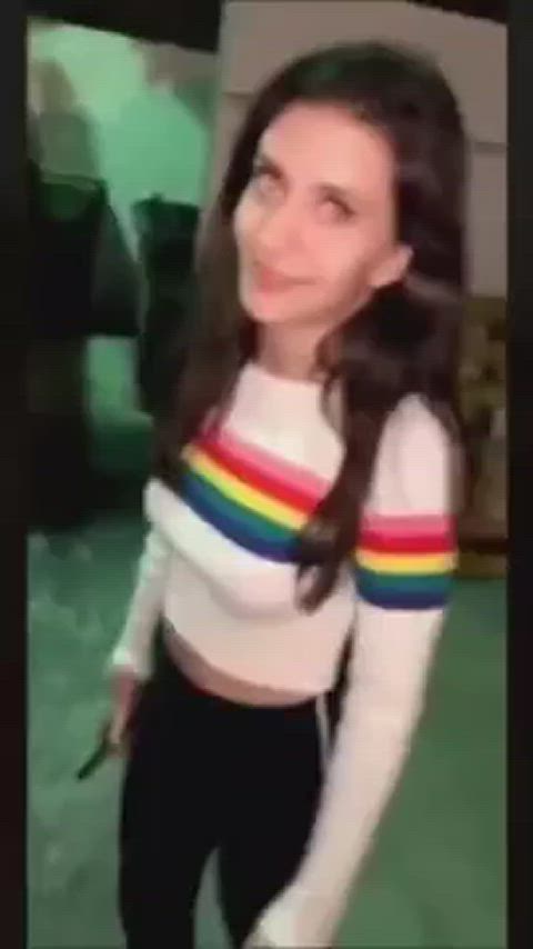 Face Fuck girl knows how to pay ...Telegram porn folder in profile and comments of automod if you are indian than checkout r/EverythingDesi