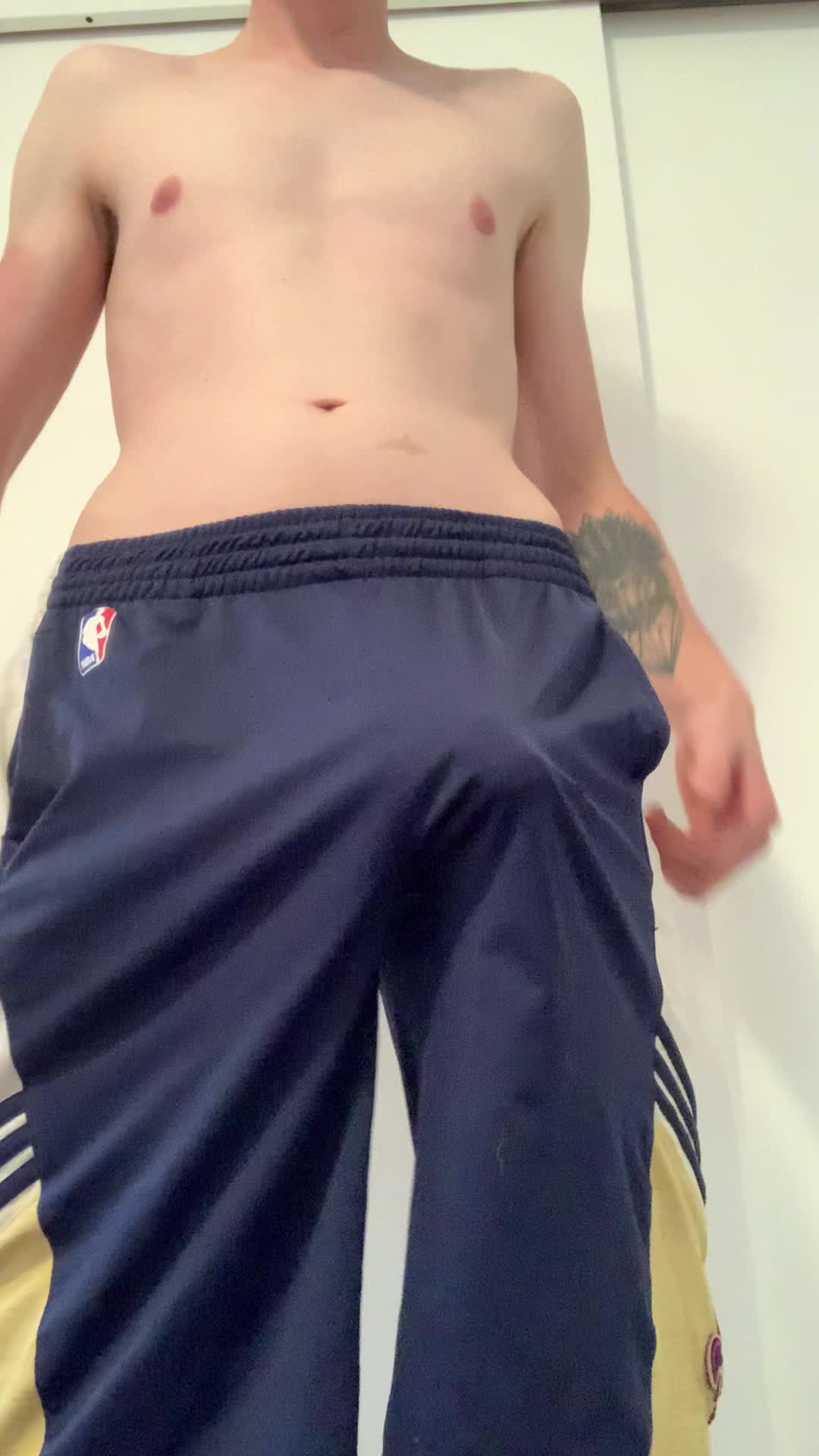 who wants to help me out with this? 25 Melbourne.