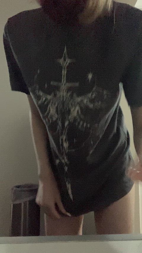 you breeding a 19yo trap that's taller than u? yay or nay :3