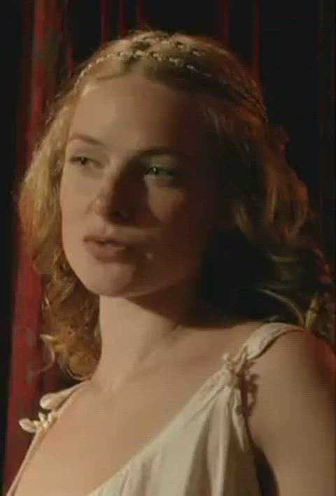 Rebecca Ferguson , WHITE QUEEN