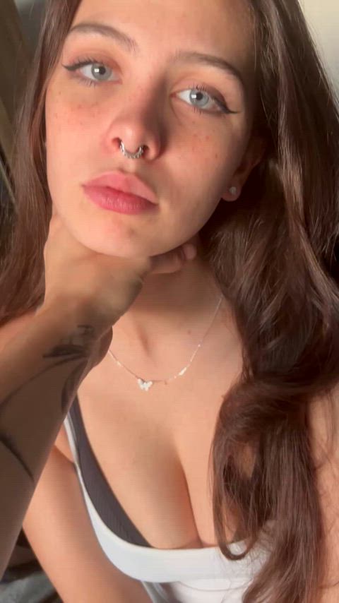 please be gentle with me this face is too pretty to bruise