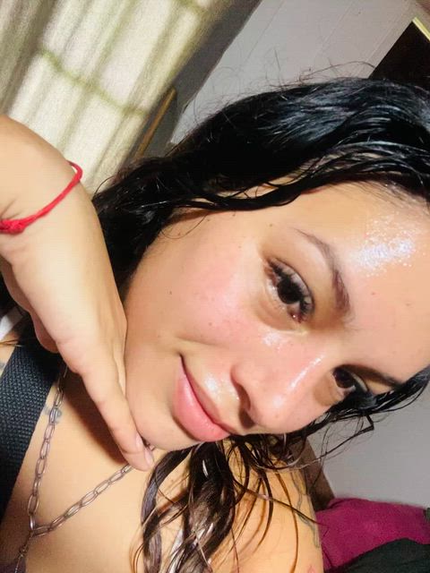 I'm Emma, ​​a hot, chain-smoking Latina 💋 with a fetish who loves trying new things every day. Let's make your fantasies come true with a 100% personalized experience and my kinkiest side 👅💨 thumbnail