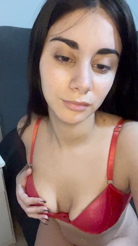 Who's hungry for this 18y.o cute snack?