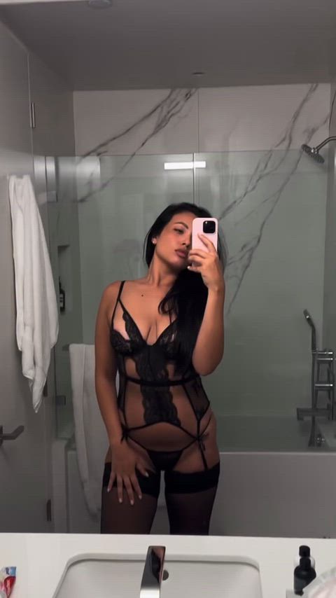 GrubbyBossyPaintedladybutterfly thumbnail