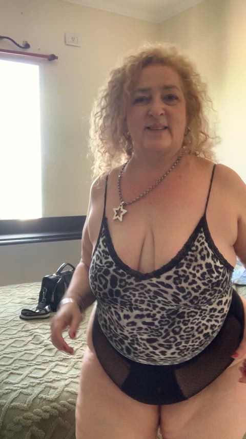 Would you fuck me raw, Drop y or n f60