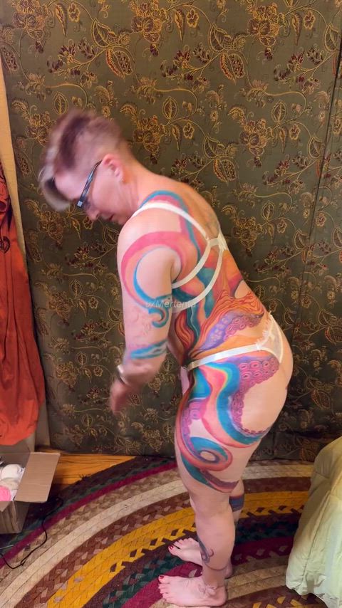 Flexible mom showing off her bend over pose