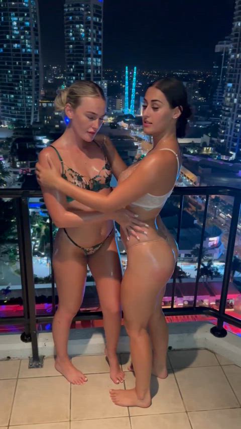 I love making out everywhere