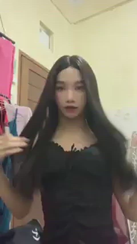 If a trans girl asked you to get it on, how would you respond?