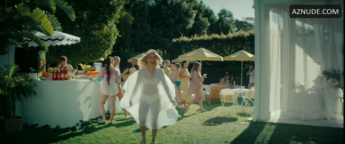 Madelyn Cline and Sarah Pidgeon - I Know What You Did Last Summer (2025)