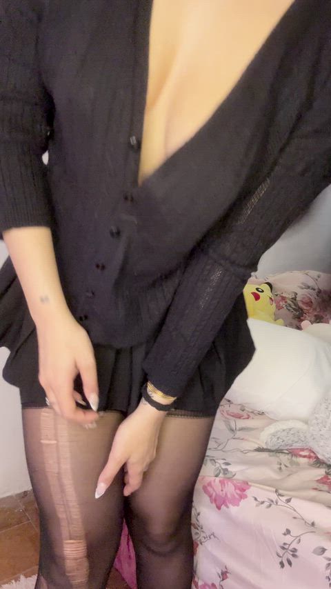 It’s not allowed to wear a bra underneath my loose shirt