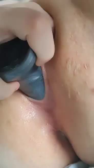 Small gape on toy thursday