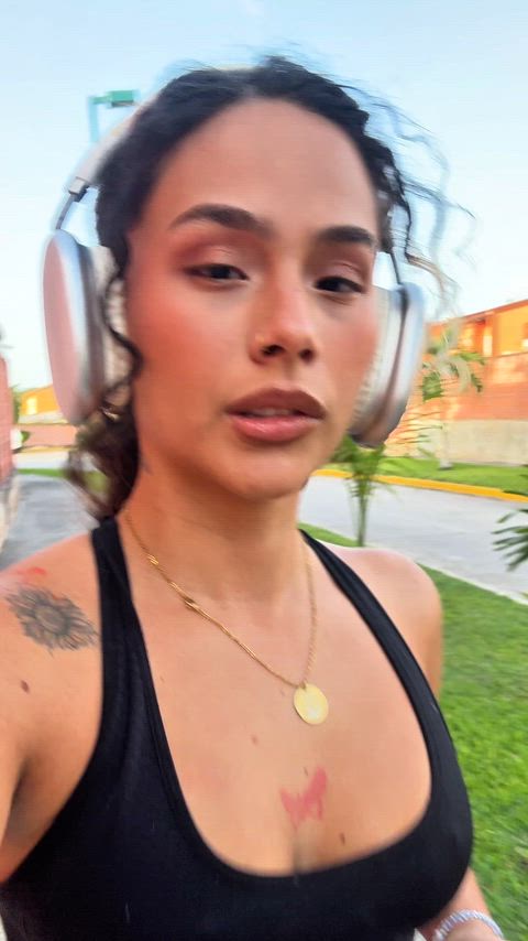 Imagine spotting me during your jog