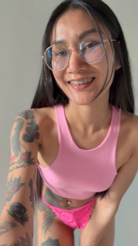 Wanna ue your petite Asian slut next door?