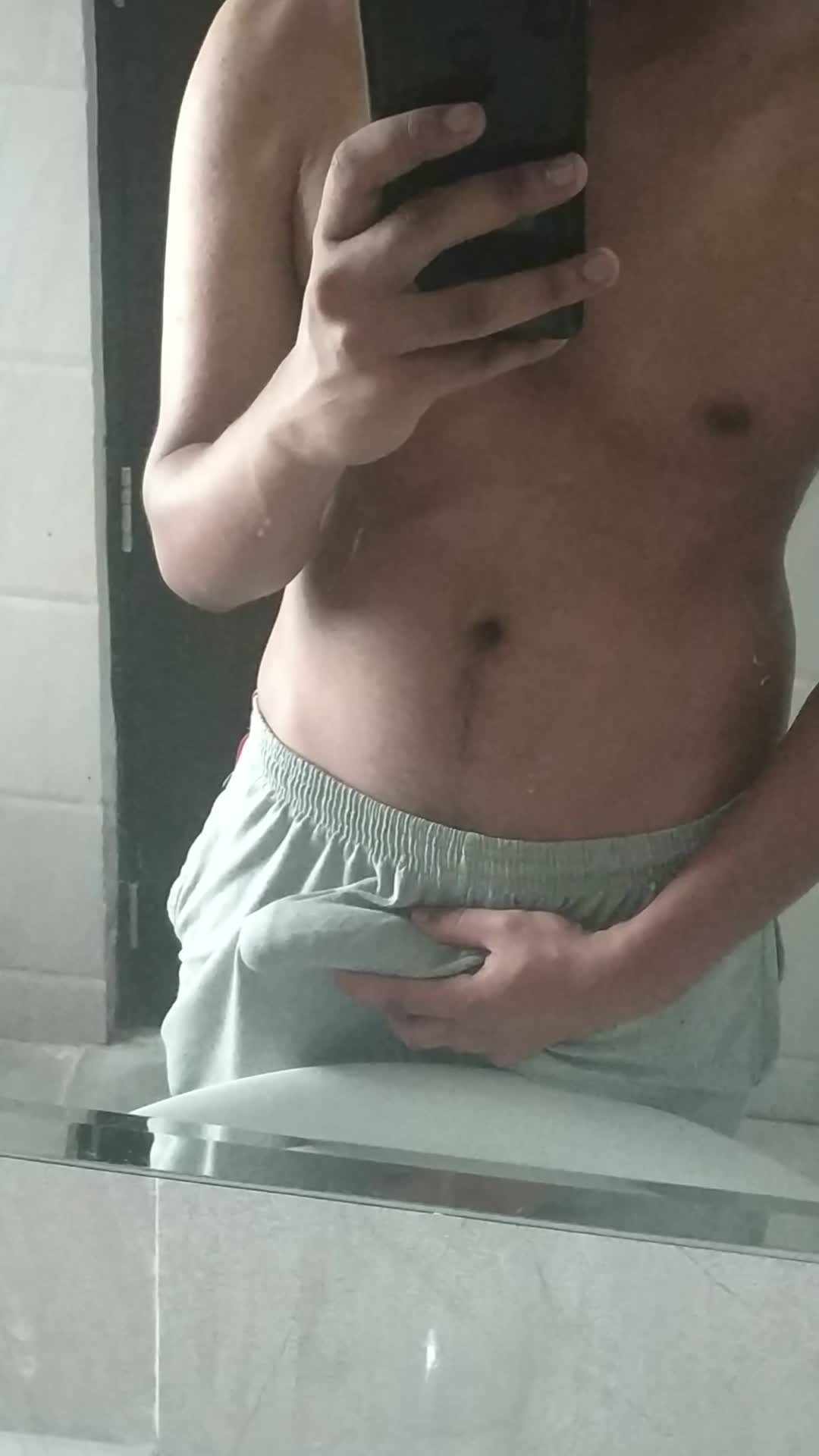 Ladies, ind sucking him? ;)