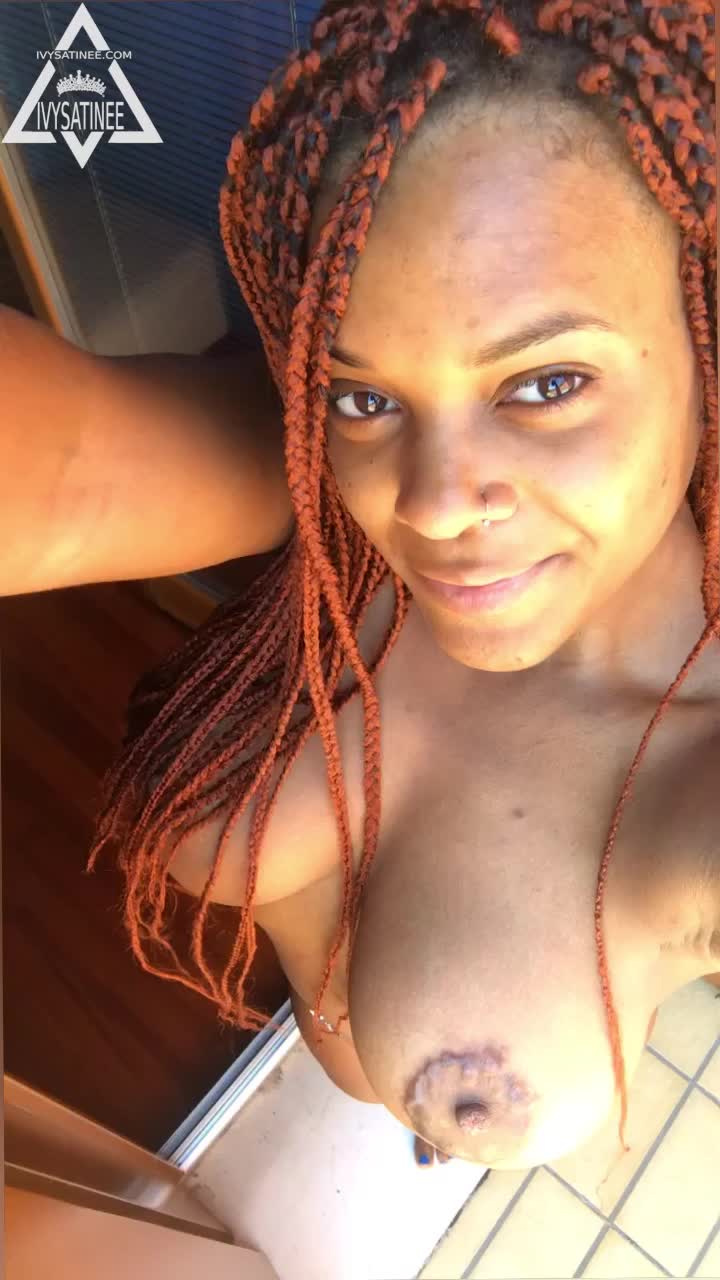 Titties Kissed by the sweet Sun ☀️