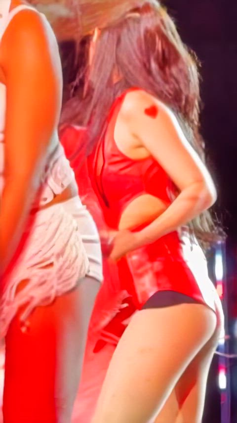 BLACKPINK - Jennie
