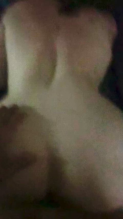 29M <Sac> nice and slow with this big white ass