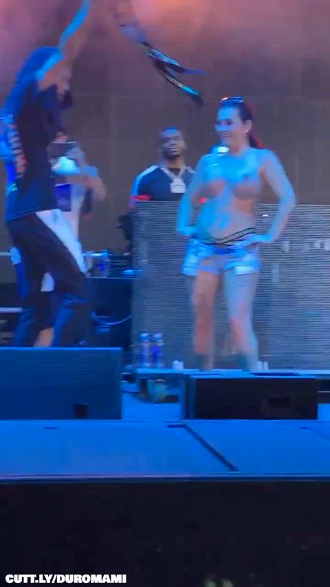 Amateur Big Tits Boobs Exhibitionist Festival Flashing Public Slut Topless Porn GIF by duromami