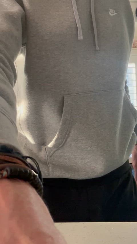 (46) Dad has breakfast ready for you