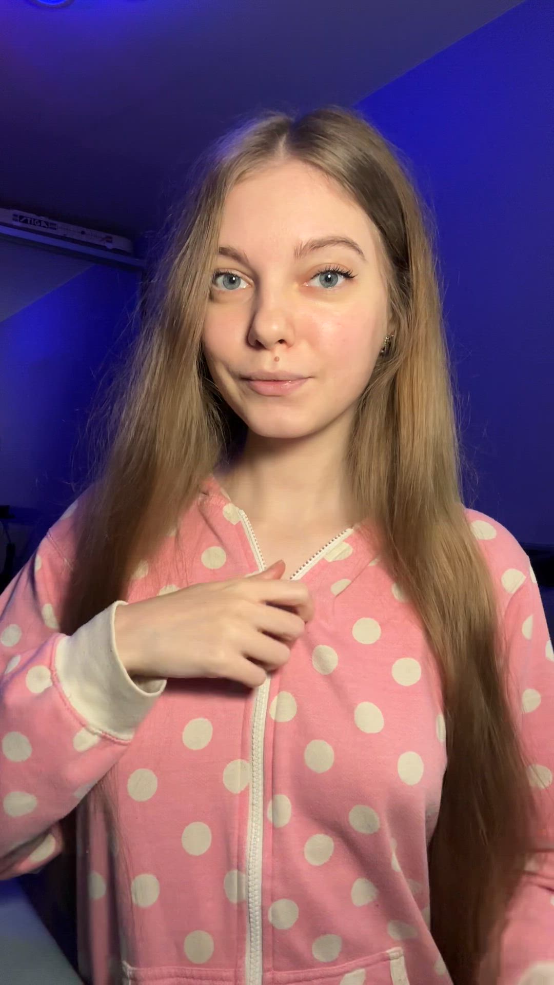Cute reveal of my tits