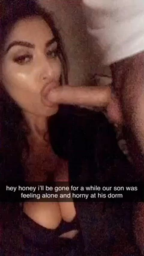 Mom's helping me feel comfortable 😌