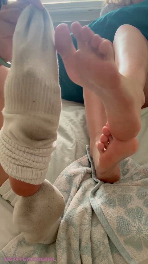 Cum play with us