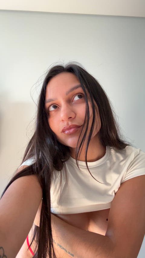 just keep appreciating my gorgeous body