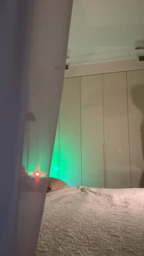 and  its not good to peek