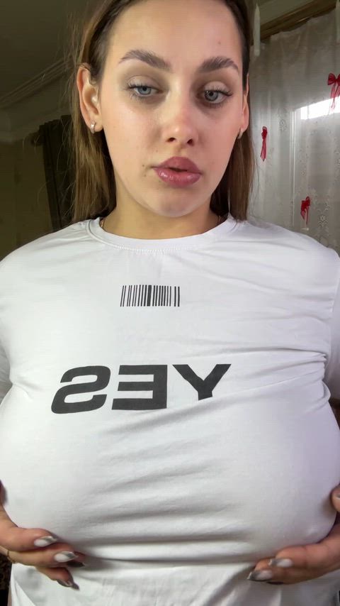 My huge boobs are a stunning sight to behold